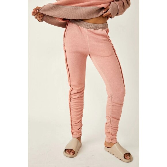 Free People Movement Start Up Joggers Size Small in Papaya NWOT - Picture 1 of 5